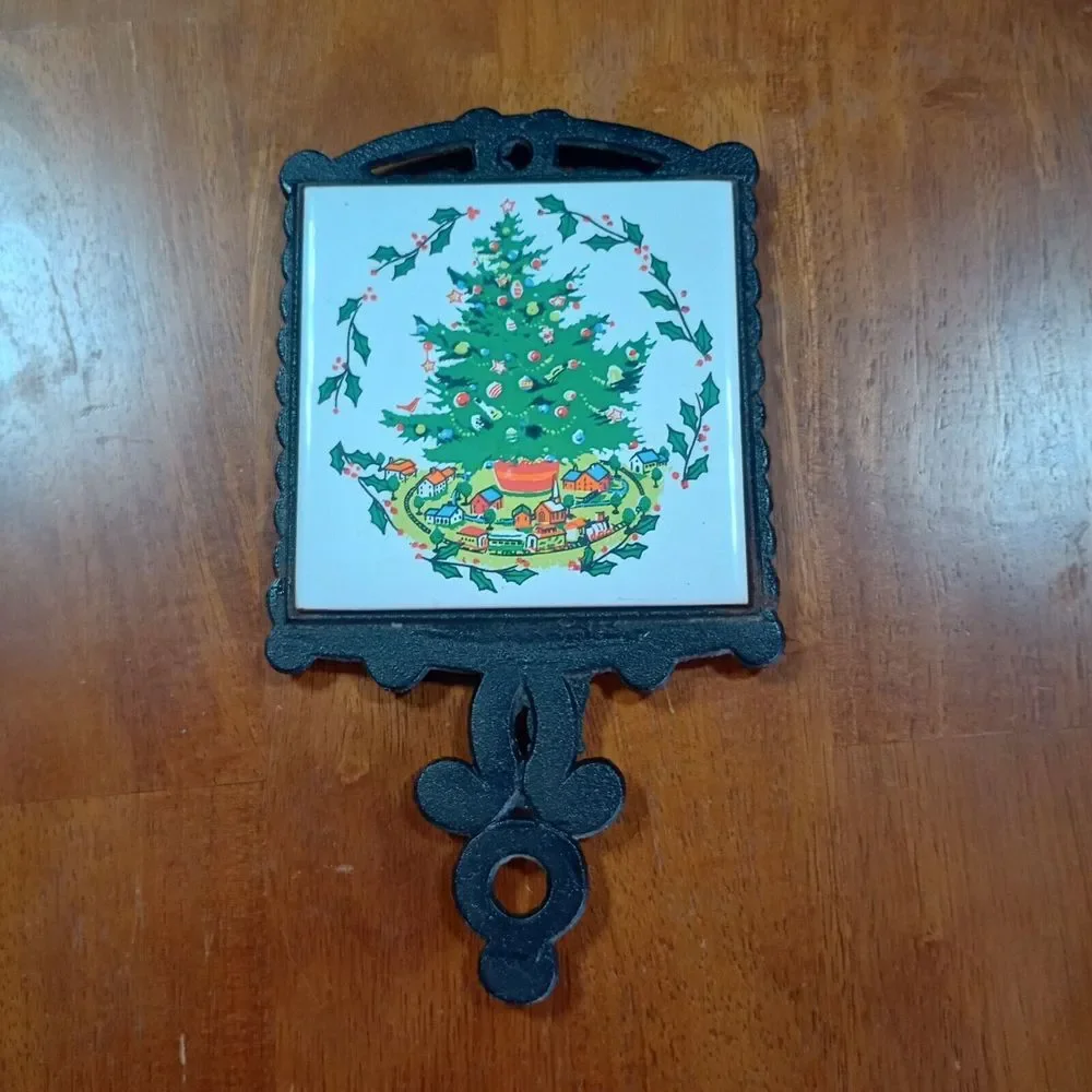 Vintage Cast‎ Iron Tile Trivet Hot Plates Wall Decor Christmas Holiday Ivy
